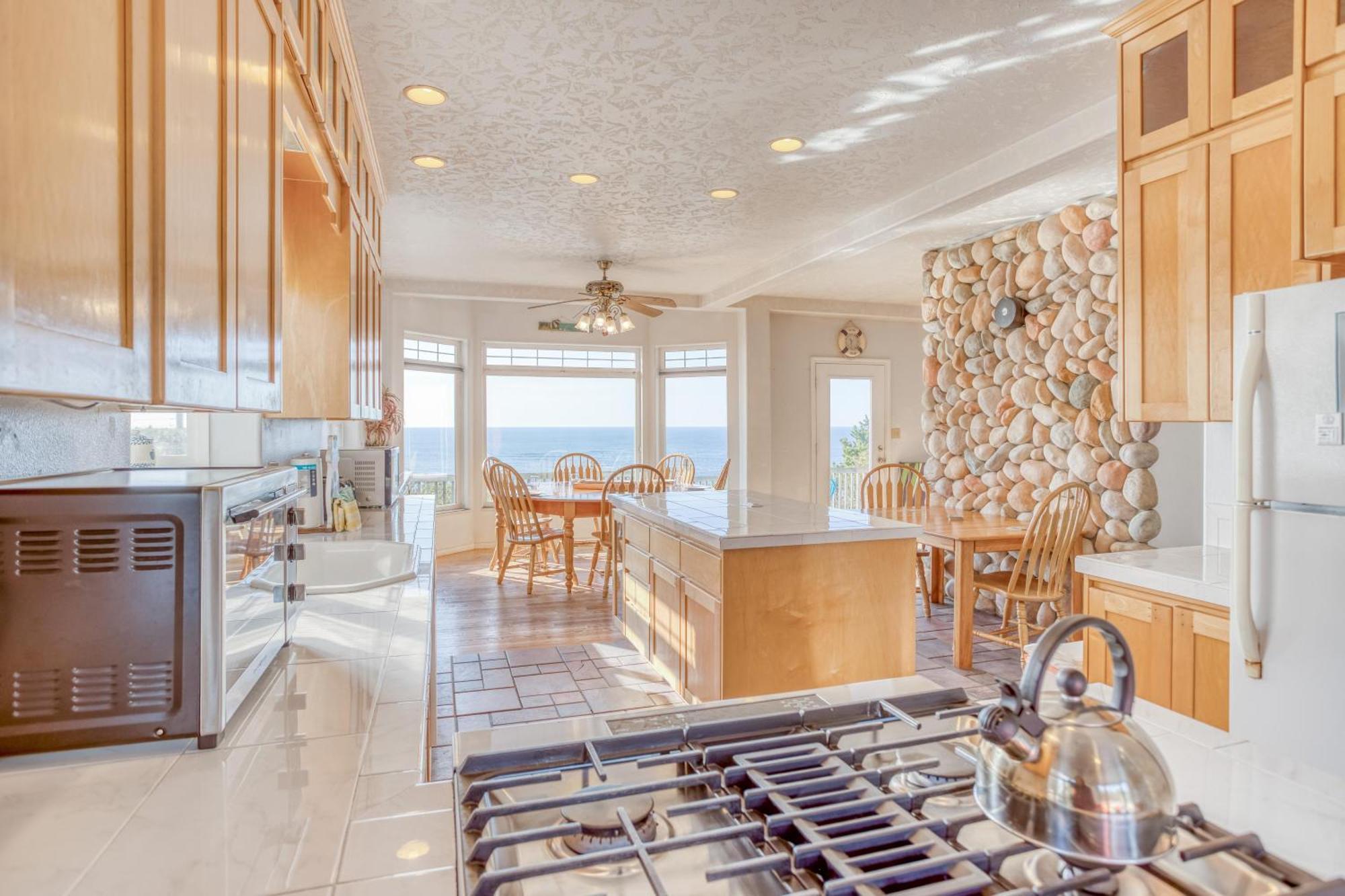 Enchantment By The Sea Lincoln City Exterior photo