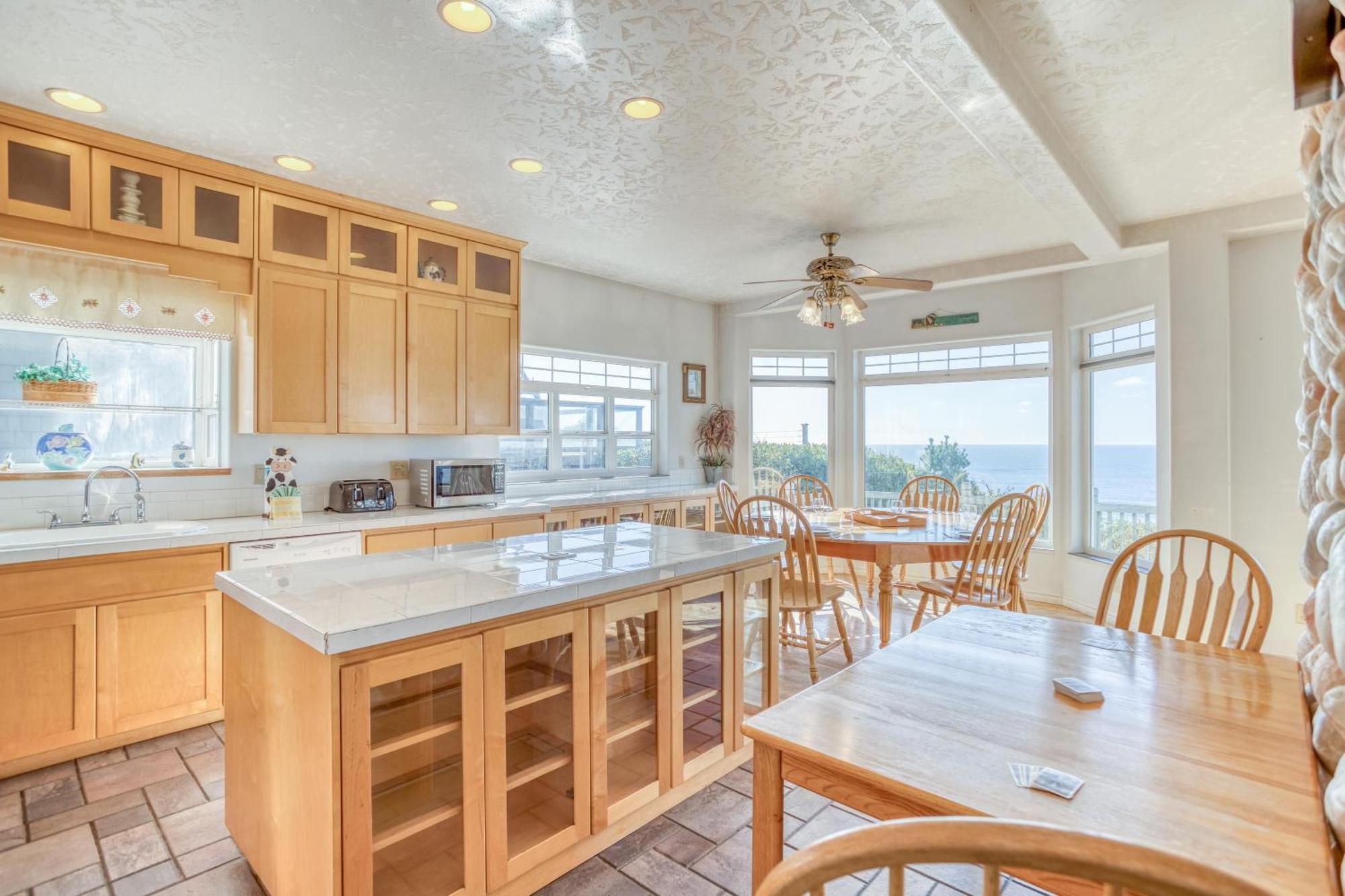 Enchantment By The Sea Lincoln City Exterior photo